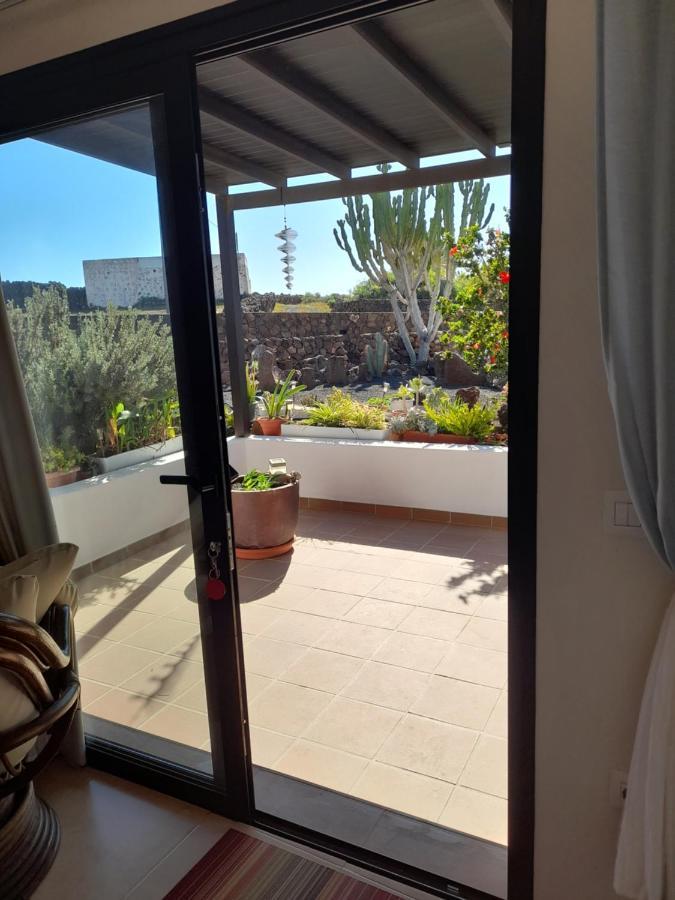 Apartamento Con Terraza Y Jardin Las Brenas Bagian luar foto