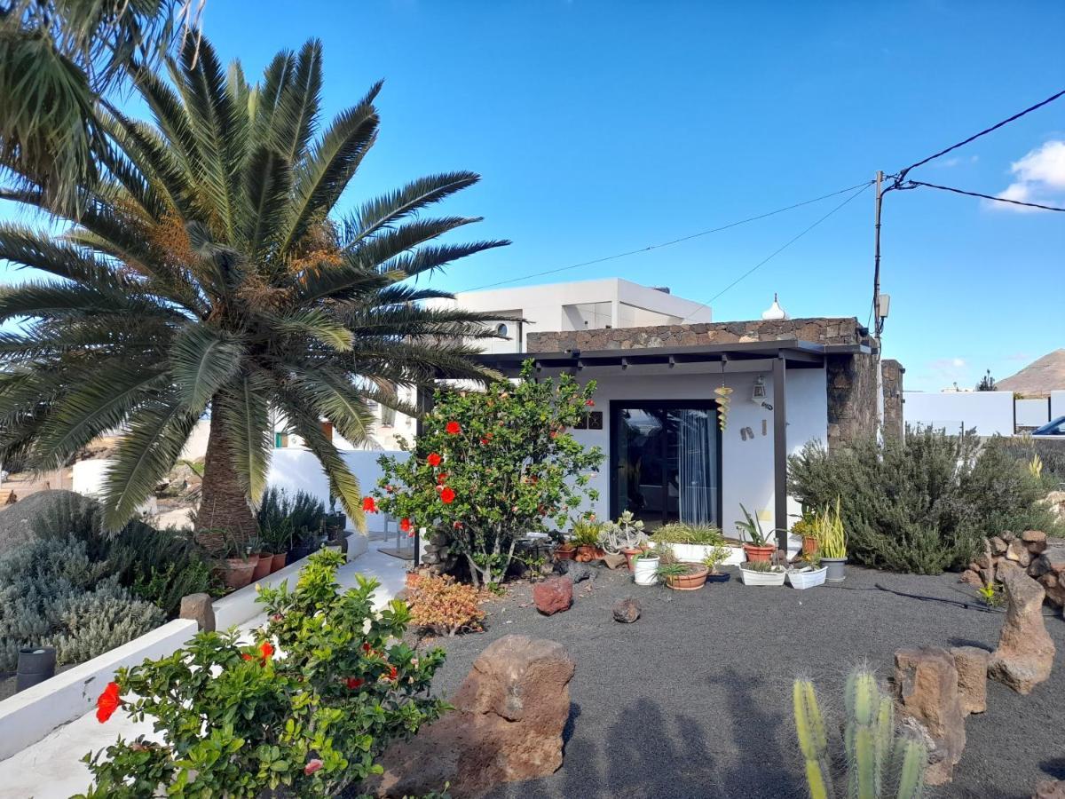 Apartamento Con Terraza Y Jardin Las Brenas Bagian luar foto